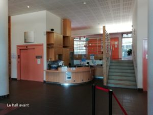 Banque d'accueil avant les travaux